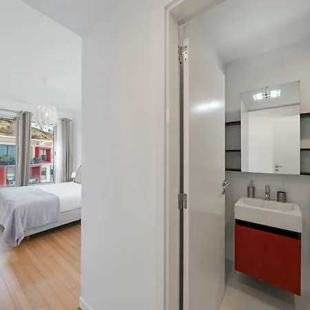 Amparo I By An Island Apart Apartment Funchal (Madeira)